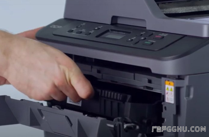 兄弟打印机安装硒鼓加粉教程